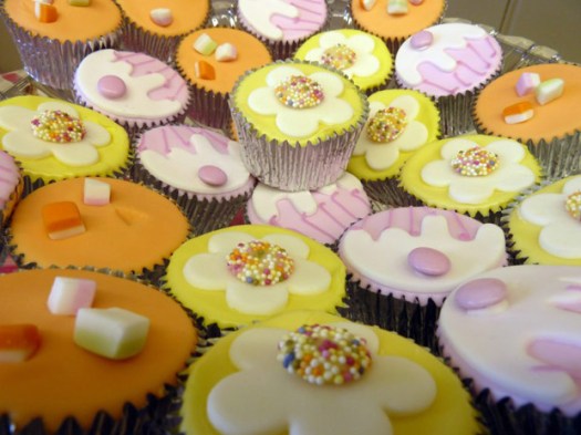 Lounge @ Crosspool cupcakes (photo used with permission)