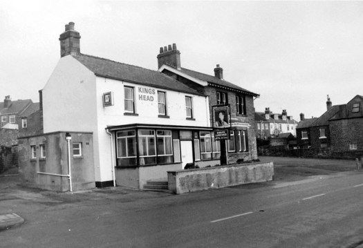The Kings Head pub on Manchester Road, Crosspool (photo by sheffdave, used with permission)