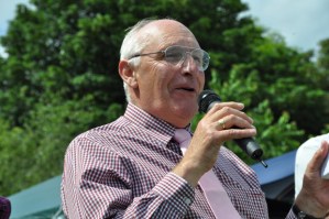 Crosspool Forum Chairman Ian Hague